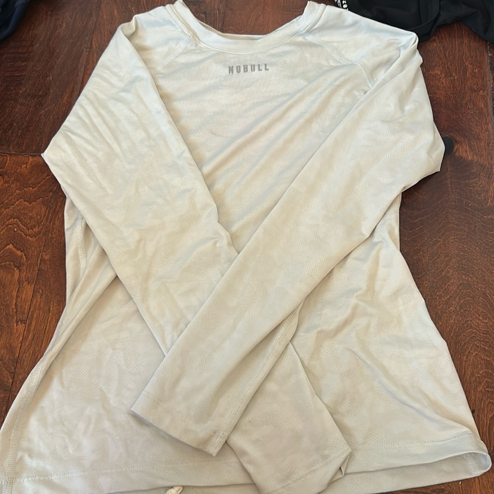 Nobull grey long sleeve